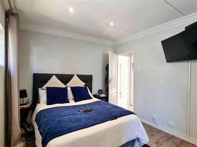 3 Bed Flat in Cambridge West