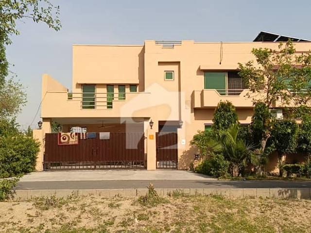 3 Bed House Available For Rent 11 Sec A