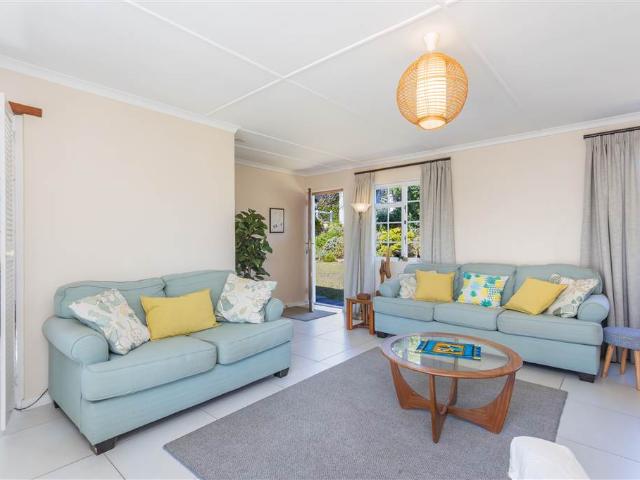 3 Bed House in Crofters Valley