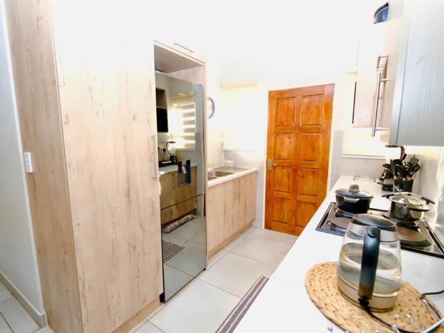 3 Bed House in Daggafontein