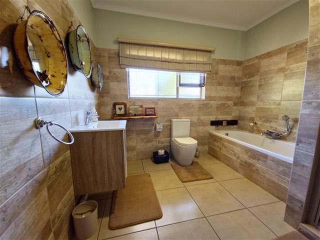3 Bed House in Kanoneiland