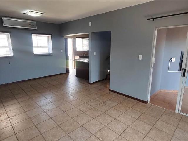 3 Bed House in Montana