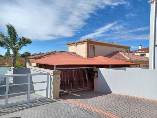 3 Bed House in Port Owen