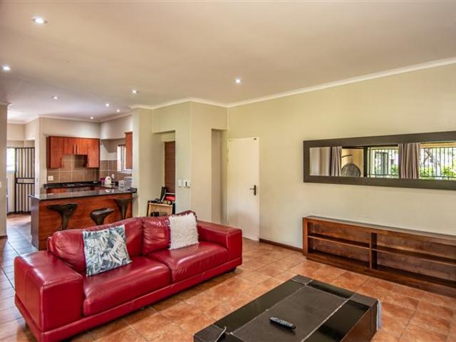 3 Bed House in Riverside Park