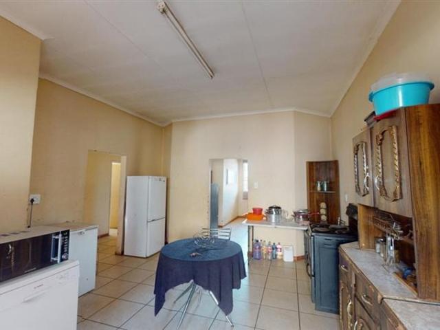 3 Bed House in Rosedale