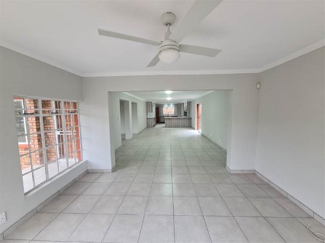 3 Bed House in Sonheuwel