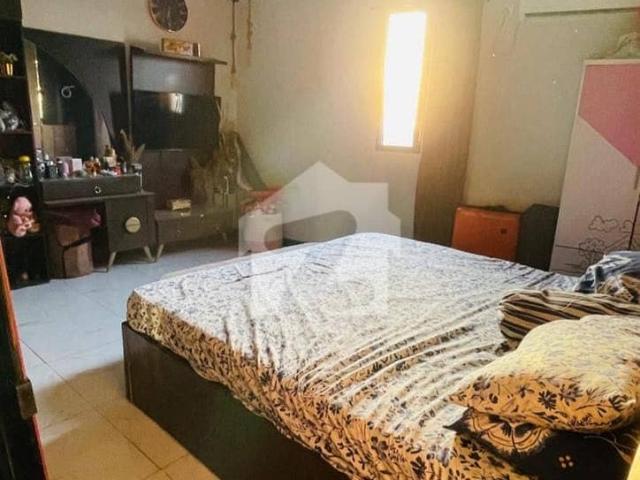 3 Bed Lounge 2500 Sq Feet Penthouse For Sale