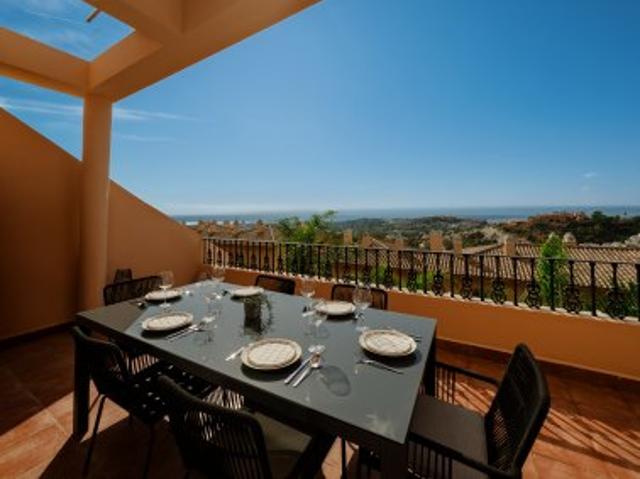 3 bed luxury townhouse with sea views in Sotogrande Costa del Sol