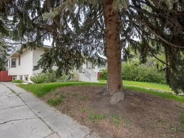 3 Bed Main Floor Home in Killarney | Inner City Living