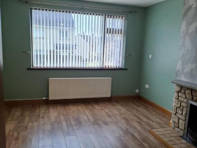 3 Bed Mid terrace House