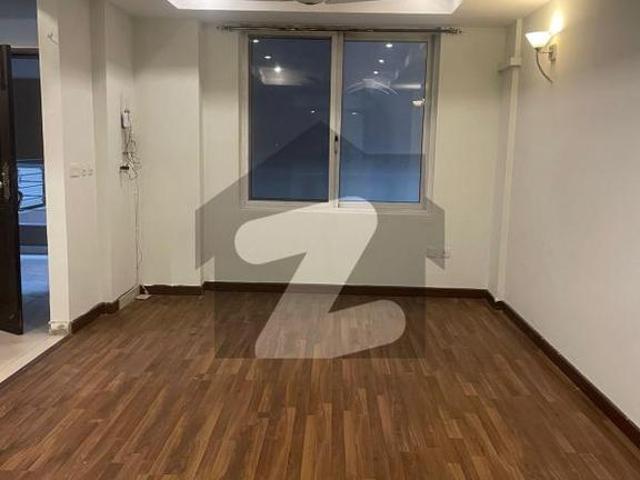 3 bed open view flat for rent in f11 F 11