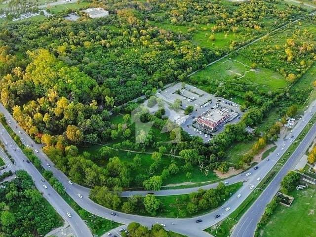 3 Bed Plus Servant Room Luxury Stunning Flat Is Available For Rent In Constitution Avenue. Having Best View Margalla Hills