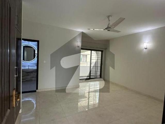 3 Bed Room Apartment Available For Rent in Askari 11