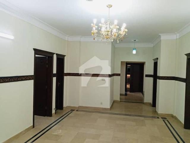 3, Bed room Apartment Available in F 11 Markaz