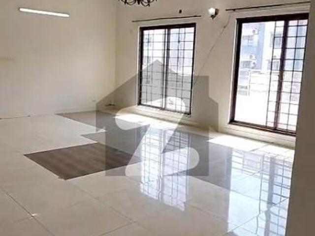 3 Bed Room Apartment in Askari 11 Lahore Askari 11