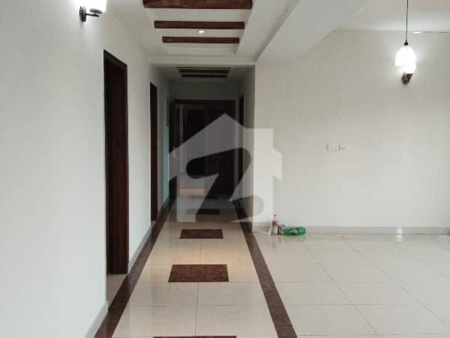 3 Bed Room Apartment in Askari 11 Lahore