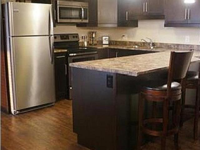 3 Bed Room Condo For Sale Great Location