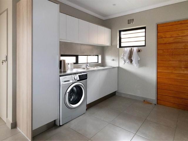 3 Bed Simplex in Wierda Park