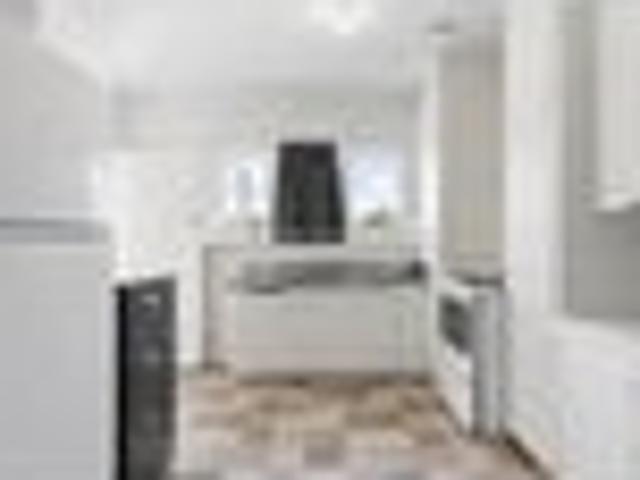 3 Beddy Brick and Tile!