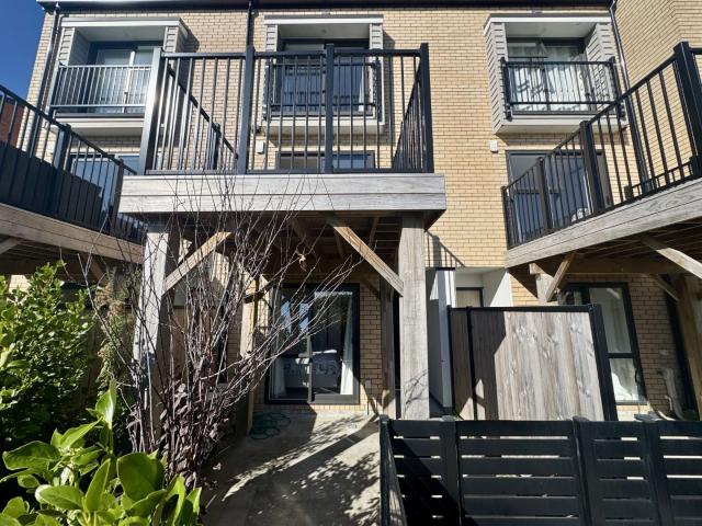 3 Bedroom 3 Bathroom in Hobsonville