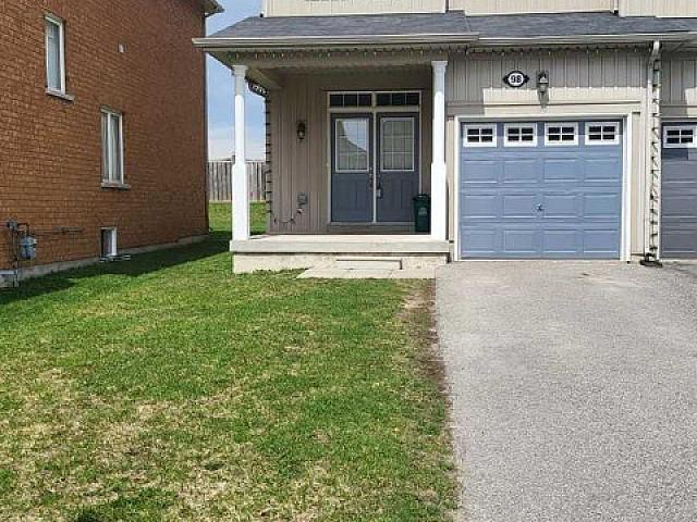 3 Bedroom / 3 Bth Kozlov St / Pearcey Cres