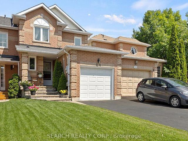 3 Bedroom 3 Bths Located At Dryden Blvd & Thickson Rd