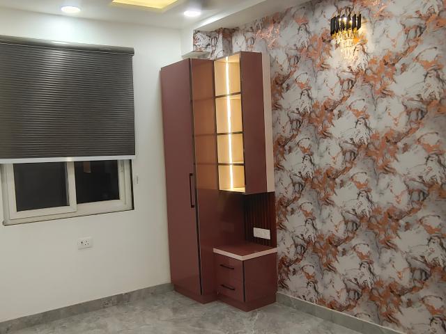 3 Bedroom 105 Sq.Yd. Builder Floor in Bharat Vihar Delhi Listing ID: #9514
