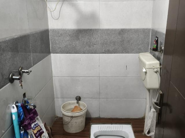 3 Bedroom 108 Sq.Yd. Apartment in Viswakarma Colony Delhi Listing ID: #9876