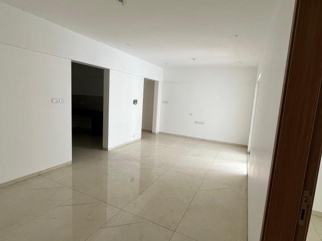 3 Bedroom 1090 Sq.Ft. Apartment in Hadapsar Pune Listing ID: #10104