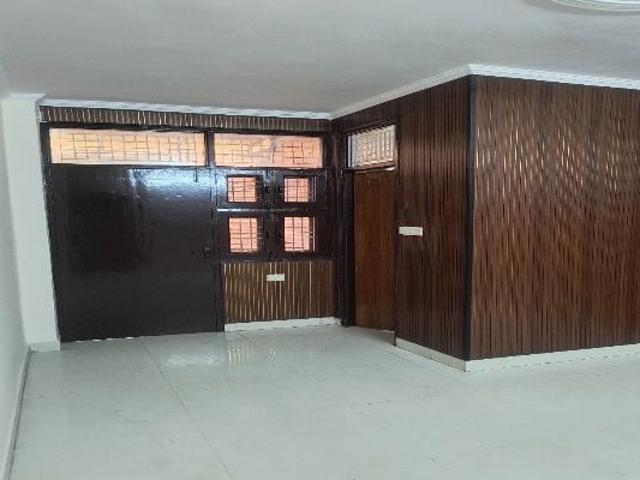 3 Bedroom 100 Sq.Yd. Builder Floor in Dwarka Mor Delhi Listing ID: #10006