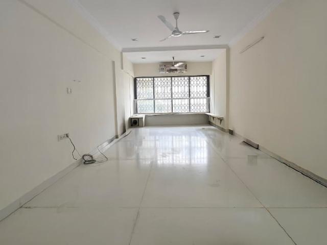 3 Bedroom 1100 Sq.Ft. Apartment in Bandra West Mumbai Listing ID: #10334