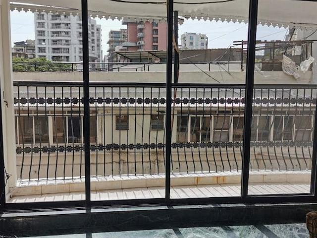 3 Bedroom 1100 Sq.Ft. Apartment in Khar West Mumbai Listing ID: #10082