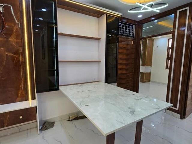 3 Bedroom 110 Sq.Yd. Builder Floor in Uttam Nagar Delhi Listing ID: #10100
