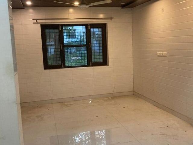 3 Bedroom 125 Sq.Ft. Builder Floor in Kalkaji Delhi Listing ID: #10193