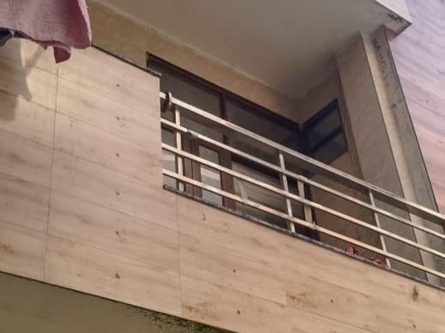 3 Bedroom 125 Sq.Yd. Builder Floor in Safdarjung Enclave Delhi Listing ID: #9534