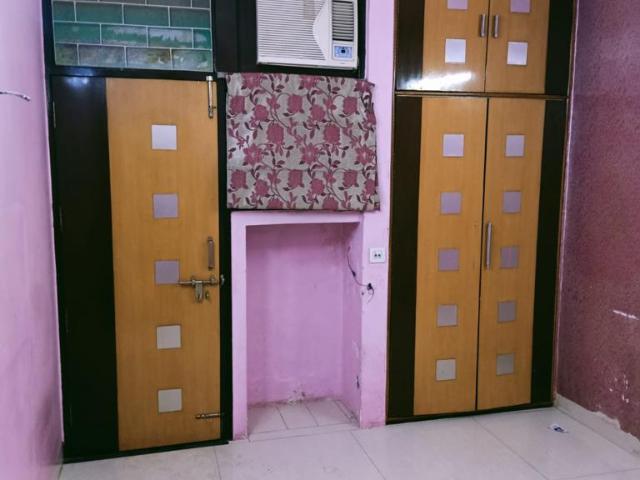 3 Bedroom 1260 Sq.Ft. Independent House in Laxmi Nagar Delhi Listing ID: #9443
