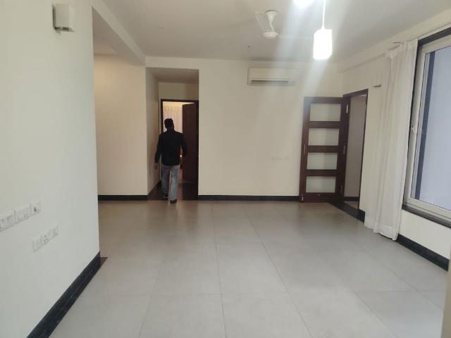 3 Bedroom 128 Sq.Yd. Builder Floor in Chittaranjan Park Delhi Listing ID: #10387