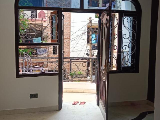 3 Bedroom 1200 Sq.Ft. Builder Floor in Indrapuram Ghaziabad Listing ID: #9420
