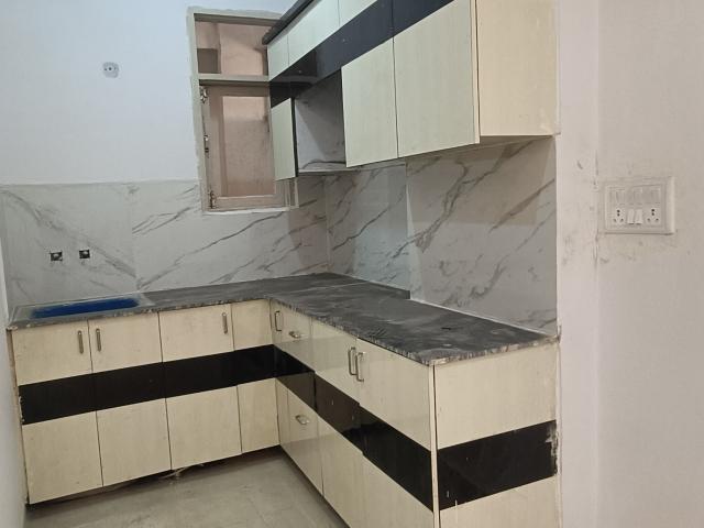 3 Bedroom 1350 Sq.Ft. Builder Floor in Sector 73 Noida Listing ID: #8795