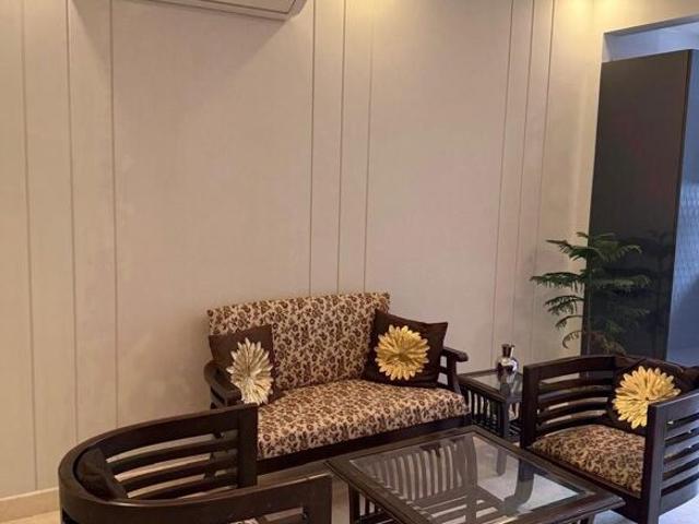3 Bedroom 1400 Sq.Ft. Builder Floor in East Of Kailash Delhi Listing ID: #10215