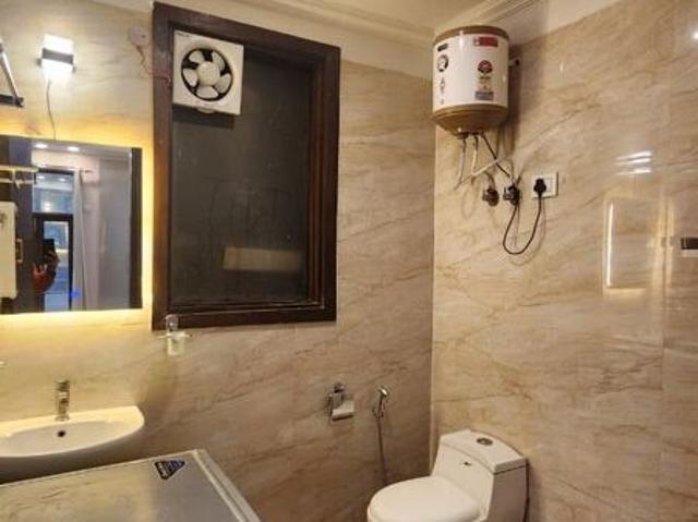 3 Bedroom 1400 Sq.Ft. Builder Floor in Sector 100 Noida Listing ID: #10338