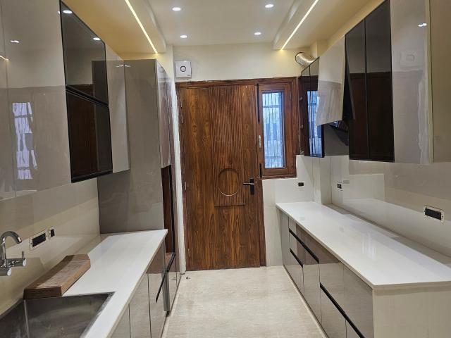 3 Bedroom 160 Sq.Yd. Builder Floor in Jagriti Enclave Delhi Listing ID: #9904