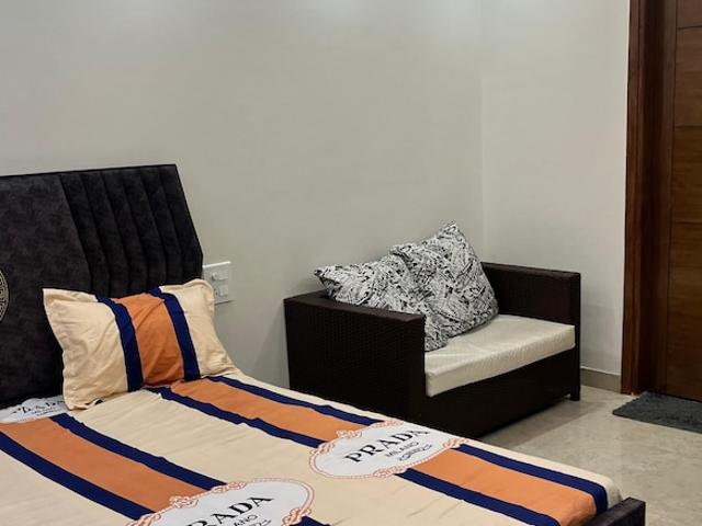 3 Bedroom 1847 Sq.Ft. Builder Floor in Sector 57 Gurgaon Listing ID: #10017
