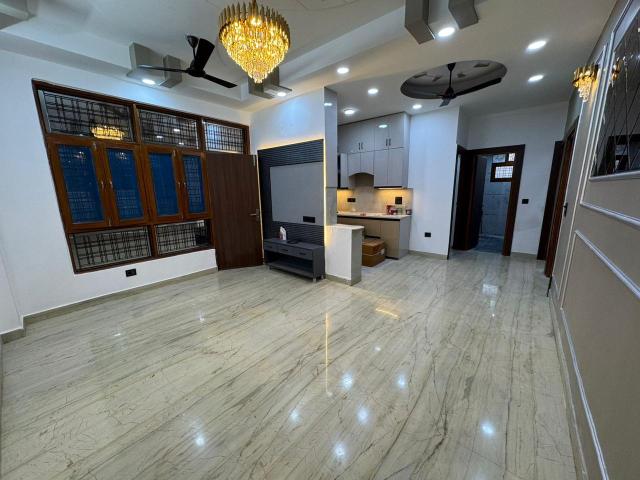 3 Bedroom 1800 Sq.Ft. Apartment in Ahinsa Khand 2 Ghaziabad Listing ID: #9571