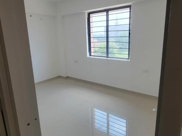 3 Bedroom 1800 Sq.Ft. Apartment in Nana Chiloda Ahmedabad Listing ID: #9493