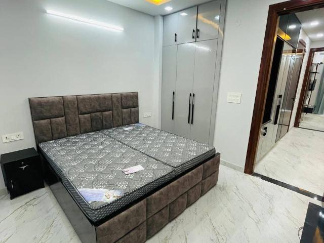 3 Bedroom 1800 Sq.Ft. Builder Floor in Prashant Vihar Delhi Listing ID: #9477