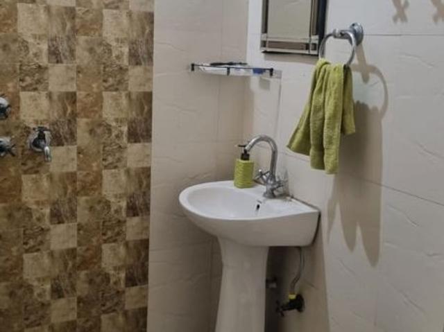 3 Bedroom 1800 Sq.Ft. Builder Floor in Vikas Puri Delhi Listing ID: #10098