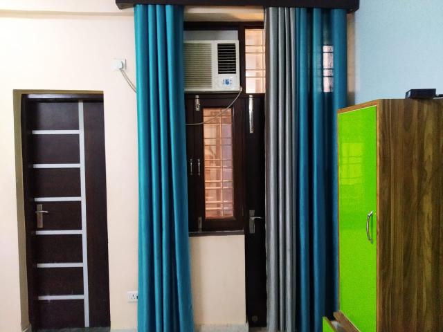 3 Bedroom 1999 Sq.Ft. Builder Floor in Sector 65 Noida Listing ID: #9793