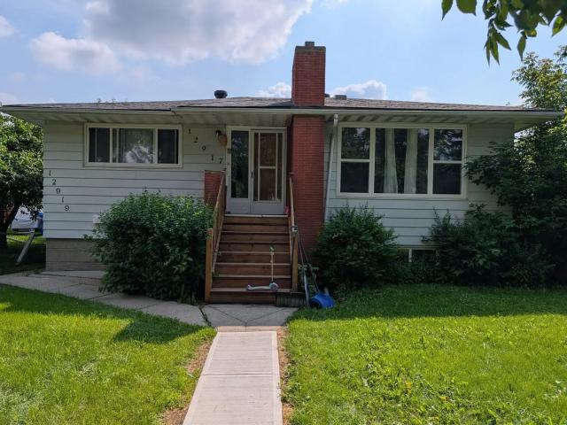 3 Bedroom 1 Bath Main Floor Duplex in Calder