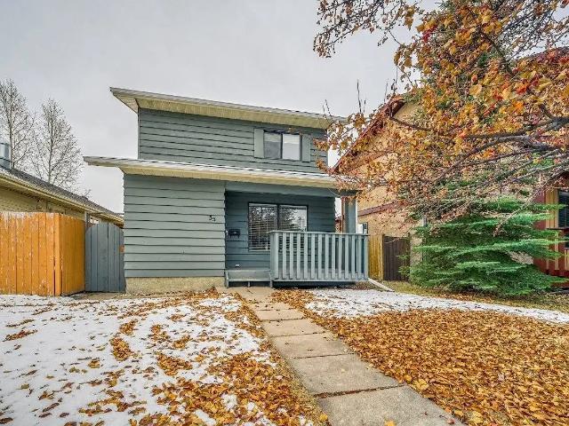 3 bedroom & 1 bathroom house in Shawnessy with sunny, south backyard